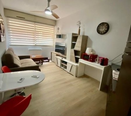 Exclusivité : Studio usage mixte sur le port de Monaco