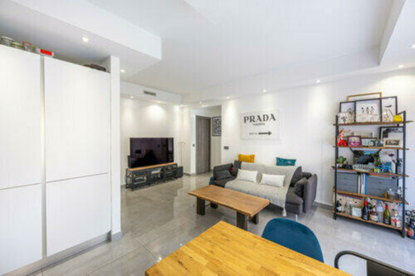 Beau 3 pièces rénové à usage mixte